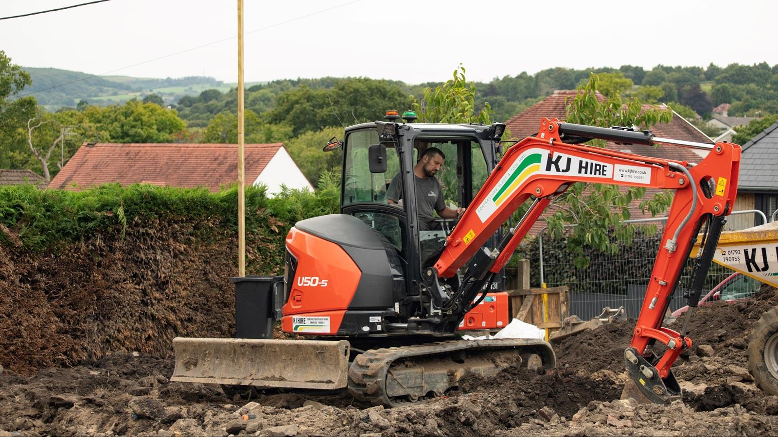 KJ Hire goes with Kubota image