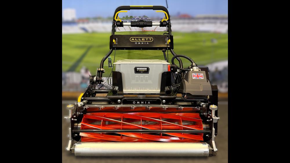 Allett debuts battery pro mower image