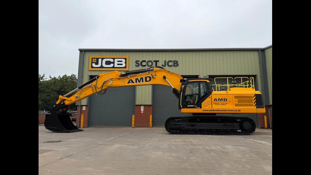 AMD Contract Services gets first JCB 420X in Scotland image