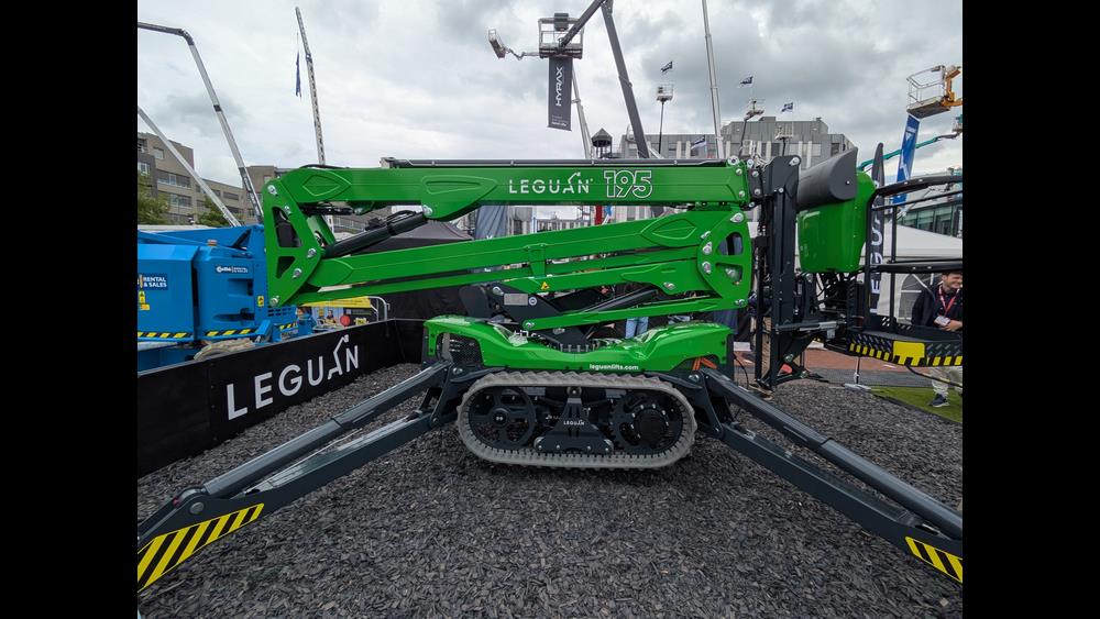 Full day's working for new electric Leguan lifts image