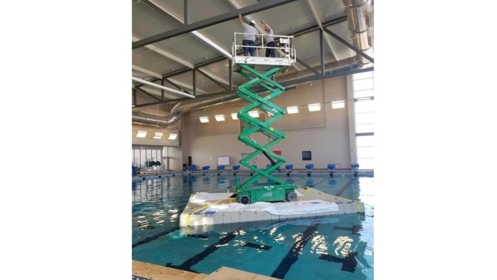 EHN Magazine The correct, and not at all dangerous use of a scissor lift